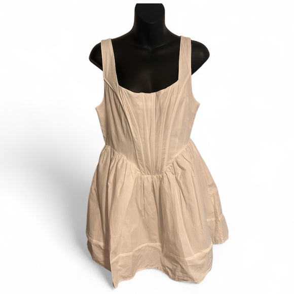 Fashion Nova white fit and flare dress size large - Picture 2 of 8